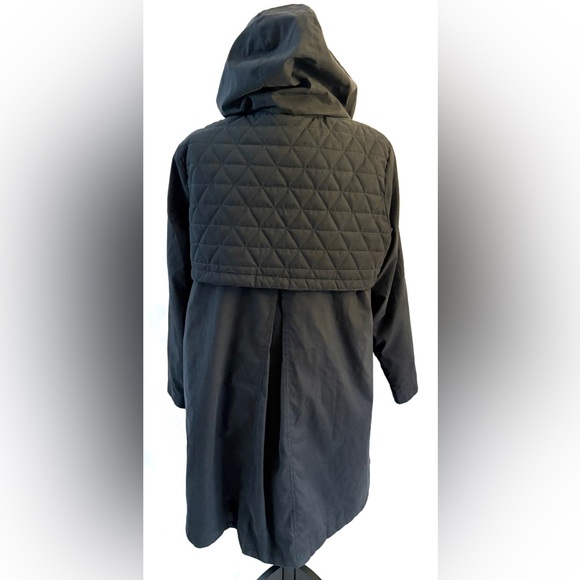 Mondetta Black Quilted Hooded Jacket - Picture 3 of 9